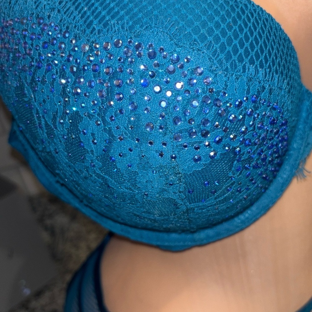 Victoria's Secret very sexy rhinestoneTeal Lace push-up Bra and Garter 38D M/L - Picture 8 of 16